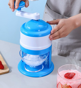 刨冰机家用 小型手动碎冰器 手摇制冰沙雹冰破冰神器制作绵绵沙冰