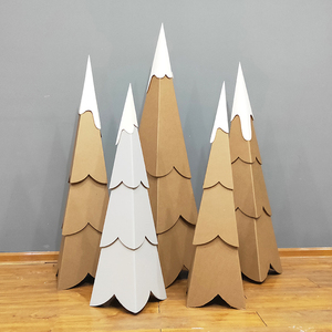 冬季圣诞节橱窗美陈装饰道具创意瓦楞纸圣诞树dp点场景布置摆设