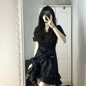 夏季女装2024新款法式高级感冷淡风气质显瘦性感纯欲黑色连衣裙子