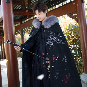 披肩斗篷古风男