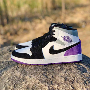 aj1女鞋 黑白紫脚趾时尚休闲鞋 新款男子高帮情侣鞋852542-105