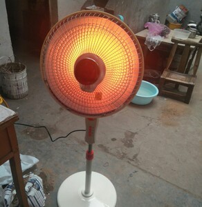 240人付款淘宝取暖炉烤火炉小学生家用暖风扇电加热取暖电器省电暖灯