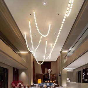后现代设计师款酒店大堂项链珍珠吊灯创意展厅样板间复式楼梯灯具
