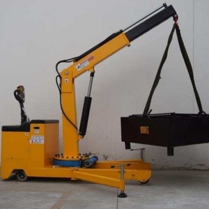 移动式小吊机旋转吊机长臂吊升降机起重机电动吊车家用吊具吊钩车