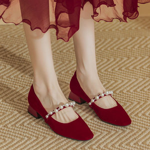 法式红色单鞋女2024春秋新款低跟方头鞋子粗跟玛丽珍复古伴娘婚鞋