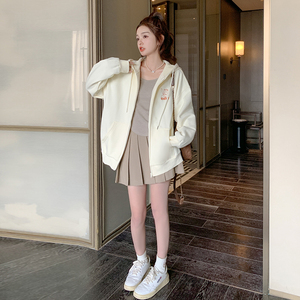 奶fufu白色连帽卫衣女2024新款韩版学生减龄宽松卡通兔子开衫外套