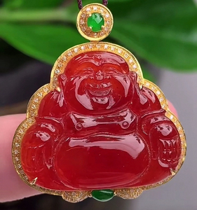 红翡翠吊坠冰种