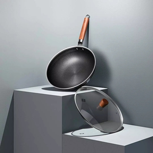 小米火候不锈钢网纹煎炒锅不粘涂层平底锅家用燃气明火电池炉