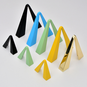 柜门金色v型拉手抽屉现代简约轻奢北欧衣厨柜三角形v字橱柜把手