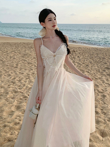 法式绝美性感露背白色网纱吊带连衣裙仙女夏季海边度假氛围感长裙