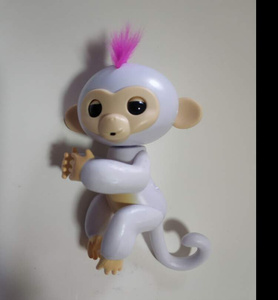 日本购手指猴子活的宝宝智k能玩具触摸宠物猴女孩生日指尖猴电动