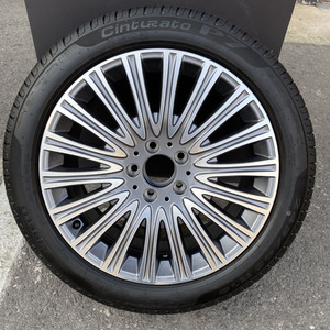 奔驰e260轮胎原厂