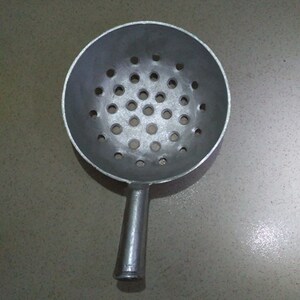 甘肃天水面鱼漏勺