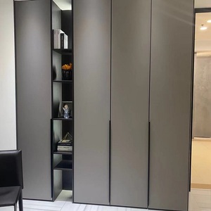 红星美凯龙建材馆负一楼普吉尼整木全屋定制衣柜-绅士灰-玻璃柜门
