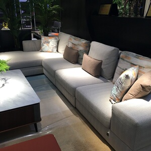 00myfiona520淘宝千派布艺沙发,因家里换风格低价处理,一直铺的沙发