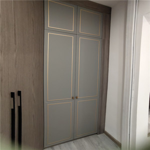 馨韵恒凹凸铜条造型衣柜高级灰轻奢极简北欧现代朋克风格金色拉手