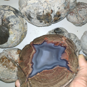 云南文砚山水胆玛瑙西藏原石项链吊坠雕刻料古玩真品珠宝奇石