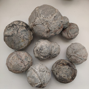 000人付款淘宝云南砚山玛瑙原石,有红花,切面天然的山水画,打灯通透