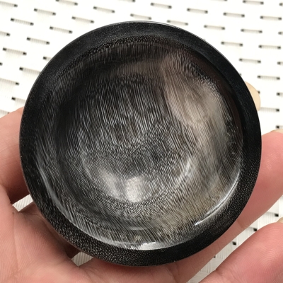 古玩文玩收藏真品天然黑驴蹄子满j鱼籽纹仿cxj牛角酒碗酒具摆件酒