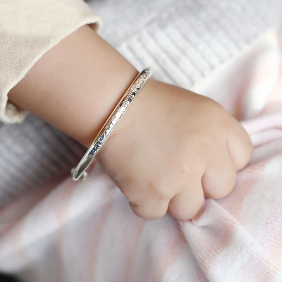 700人付款淘宝正品熊银匠宝宝999纯银生肖鼠铃铛男女婴儿儿童足银手镯