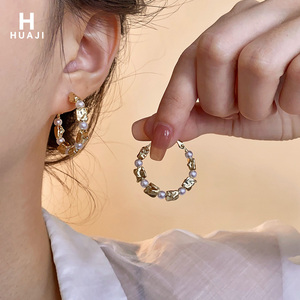花迹熔岩珍珠耳圈女小众设计感高级优雅气质耳环异性超酷个性耳饰