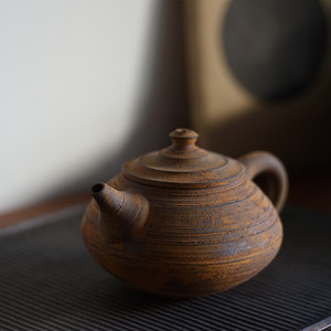 喜水 日本陶艺家 二阶堂明弘手作 粗陶锈色茶壶 日式茶壶 现货