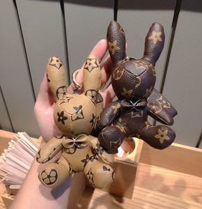 lv&gedete 小兔子汽车钥匙扣挂件公仔钥匙链男女背包挂饰老花吊坠