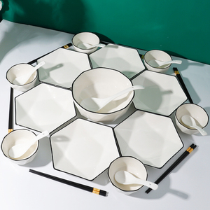 北欧风碗碟套装家用2024新款六角拼盘餐具高颜值陶瓷汤碗创意组合