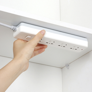 插排固定器收纳插线板壁挂插座自粘式免打孔无痕粘贴墙上固定神器