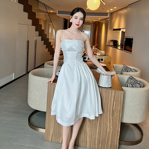 欧洲站白色吊带连衣裙女夏季别致抹胸甜美初恋法式收腰公主蓬蓬裙