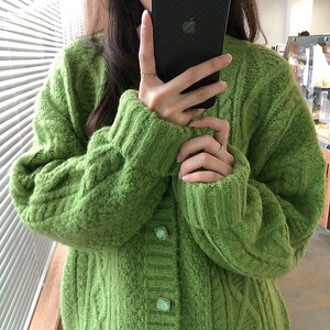 高级感毛衣女秋冬慵懒风加厚宽松外穿草绿色很仙的针织开衫外套