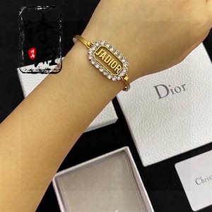 dior/迪奥 22ss新款 jadior字母logo镶钻复古黄铜手链女手镯