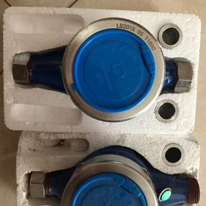 山东力盾泡沫装水表4分6分1寸滴水水表湿式水表dn152025