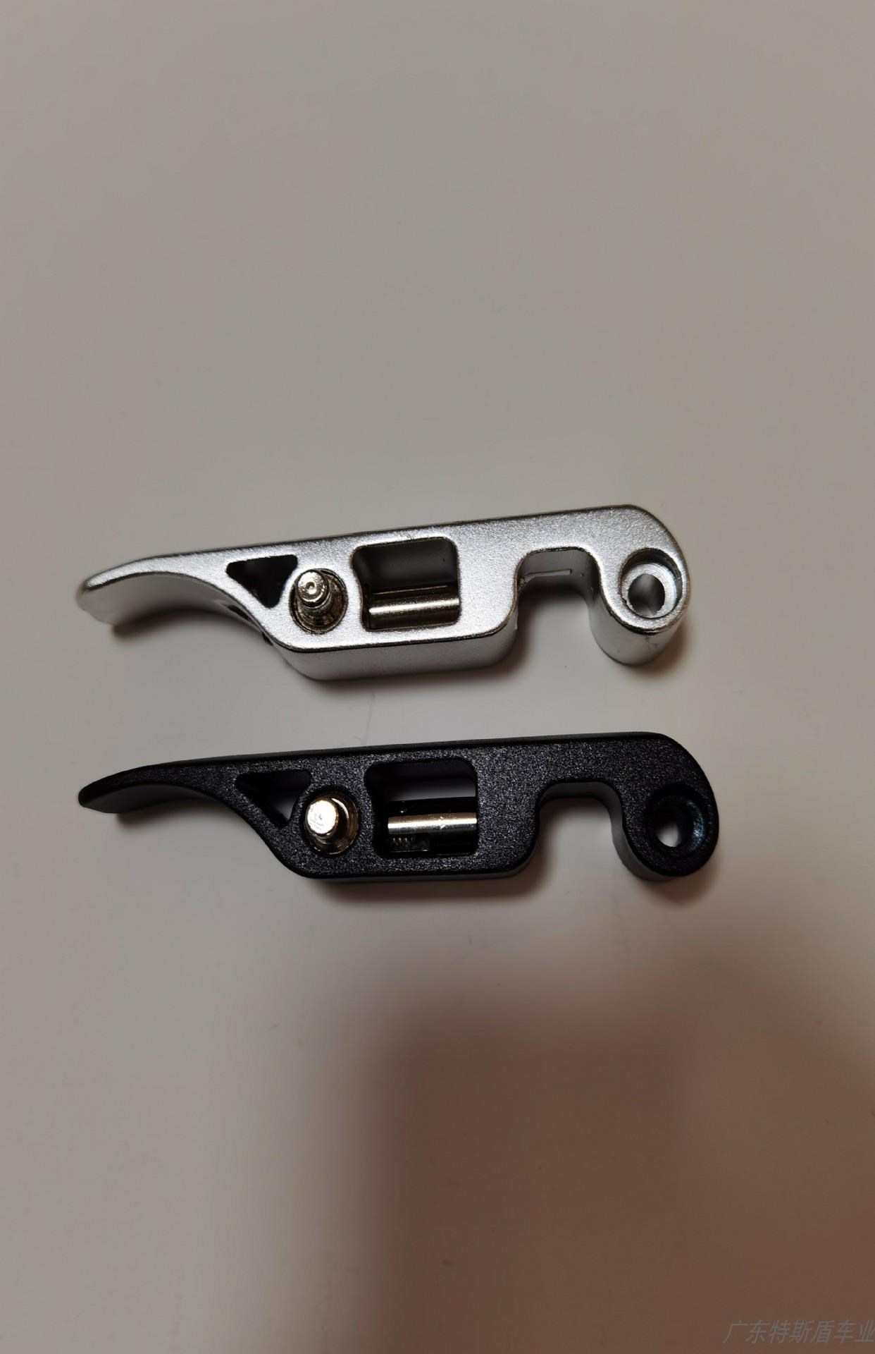 珠海特斯盾x8/x9/k9电动车专用车架折叠扳手 折叠卡扣 安全保险1