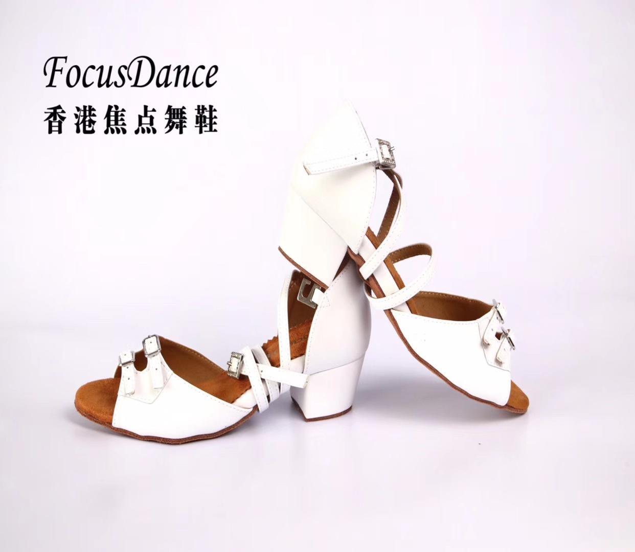 focusdance焦点新款专业少儿拉丁舞鞋白色牛皮宝宝比赛跳舞可调宽