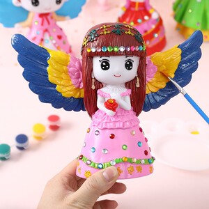 儿童涂色石膏娃娃搪胶白胚彩绘模具手工制作存钱罐上色公主涂鸦玩