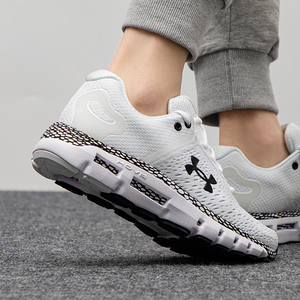 安德玛芯片女鞋