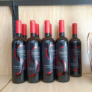 格鲁吉亚红酒格韦诺红s标alazzni valley阿拉赞尼河谷半干红葡萄