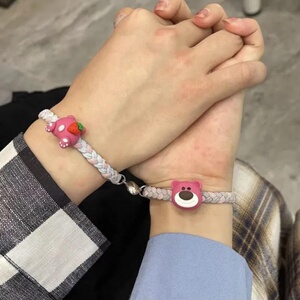 情侣磁吸手环卡通可爱闺蜜手绳礼物送男友的草莓熊手工编织绳手环