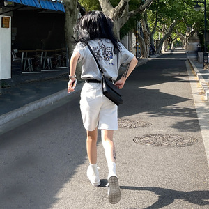 白色高腰牛仔短裤女夏季2024年新款宽松显瘦五分直筒阔腿中裤薄款