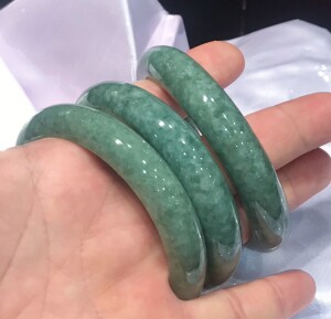 金六福翡翠手镯