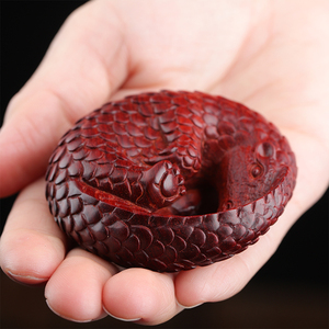 印度小叶紫檀木雕手把件富甲一方男士随身文玩把玩件穿山甲工艺品