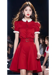 多巴胺穿搭法式绝美高端精致超好看红色娃娃领连衣裙2024夏季新款