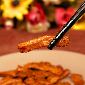 吕品宇辣条云南麻辣