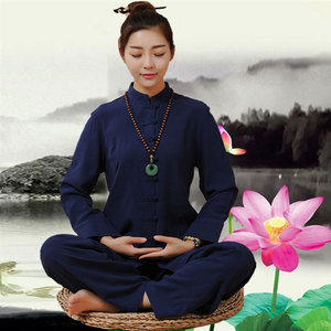 尼姑服素衣禅意