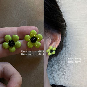 牛油果绿花朵耳环  韩国撞色百搭设计甜美复古小众耳钉