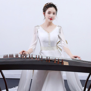 新款古筝演出服成人女v领白色显瘦艺考中国风民乐舞台表演礼服