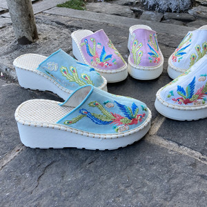 春夏圆头厚底包脚趾拖鞋刺绣凤凰高跟凉拖古风坡跟增高女鞋拖2203