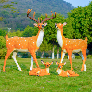 仿真梅花鹿玻璃钢雕塑树脂小鹿草坪装饰造景户外园林模型景观摆件