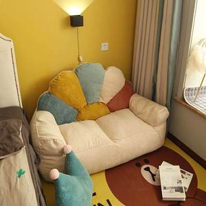 女生房间布置小沙发简易小户型迷你出租房日式懒人卧室可躺少女心